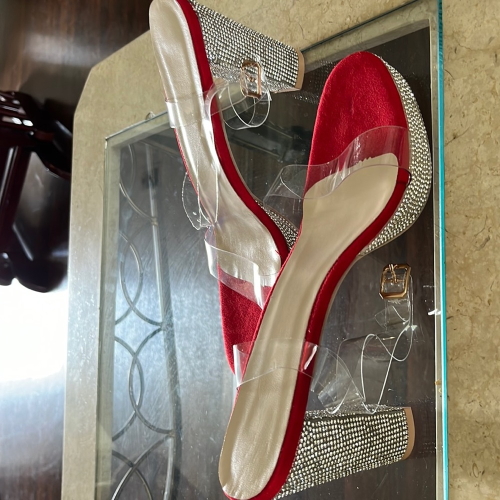 High heel shoes, never worn